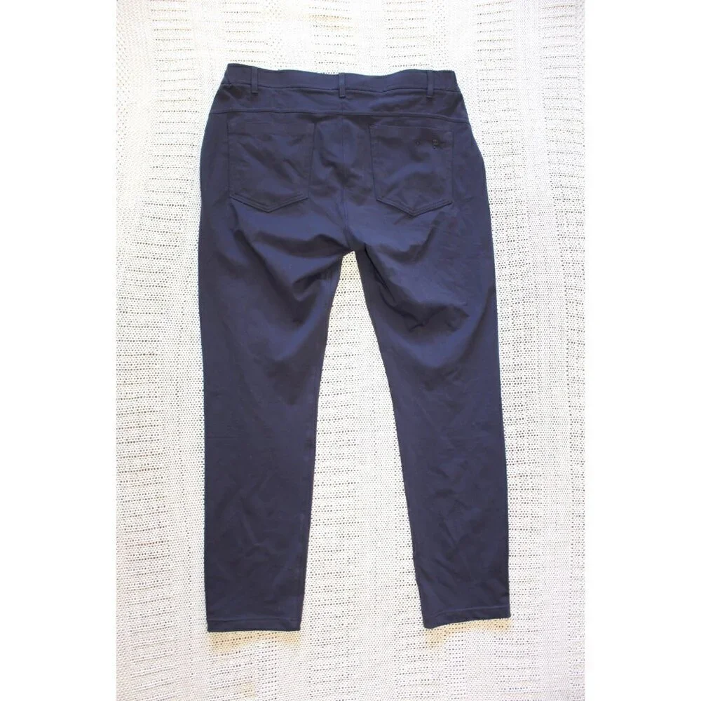 Public Rec Navy Blue Men's Pants Size 34/32 Casual Every Day Pockets Performance